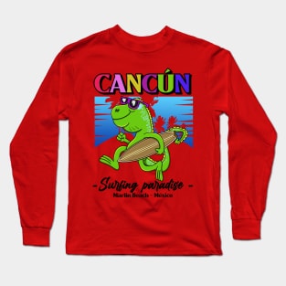 Marlin beach cancun mexico Long Sleeve T-Shirt